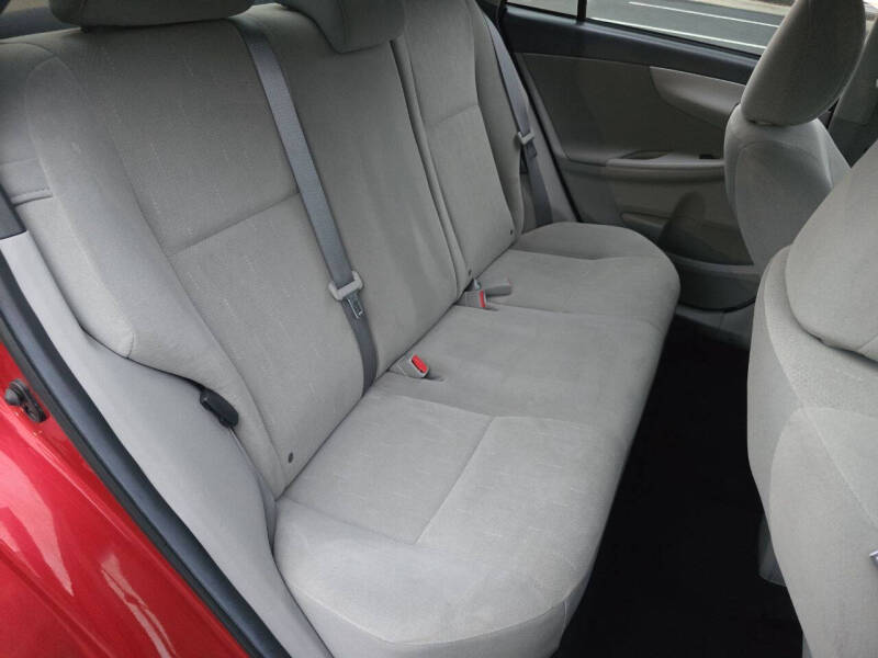 2013 Toyota Corolla LE