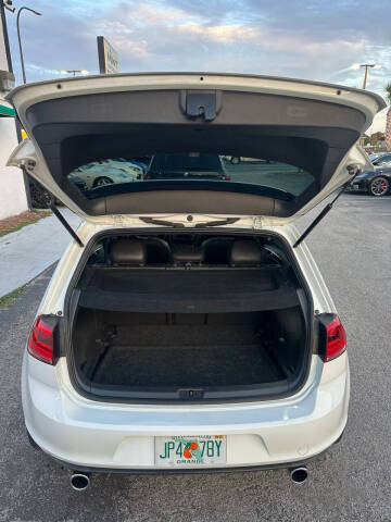 2017 Volkswagen Golf GTI