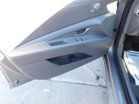 2023 Hyundai Elantra