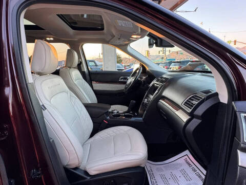 2019 Ford Explorer Platinum