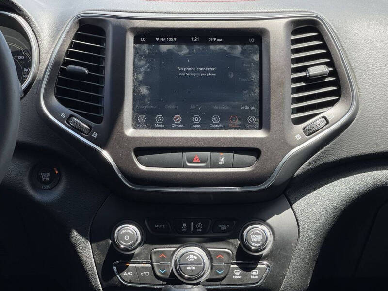 2022 Jeep Cherokee Trailhawk