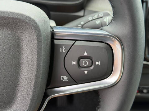 2026 Volvo EX40 Plus