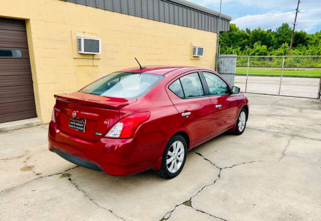 2015 Nissan Versa 1.6 SL