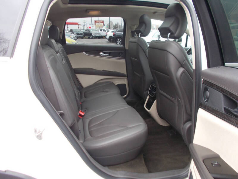 2019 Lincoln Nautilus Reserve