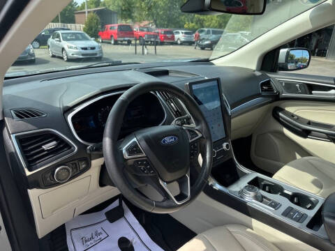 2021 Ford Edge Titanium