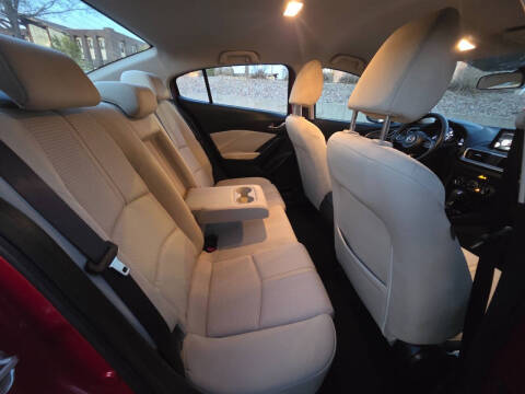 2017 Mazda MAZDA3 Sport