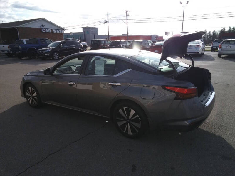 2022 Nissan Altima 2.5 SV