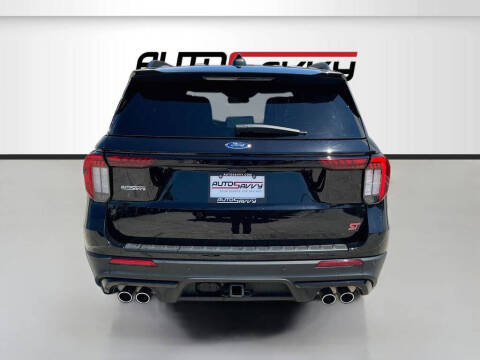 2025 Ford Explorer ST