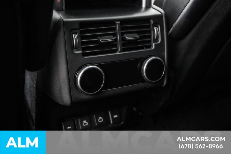 2022 Land Rover Discovery P300 S R-Dynamic