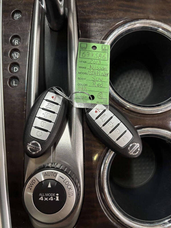 2013 Nissan Pathfinder Platinum