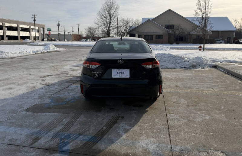 2022 Toyota Corolla LE