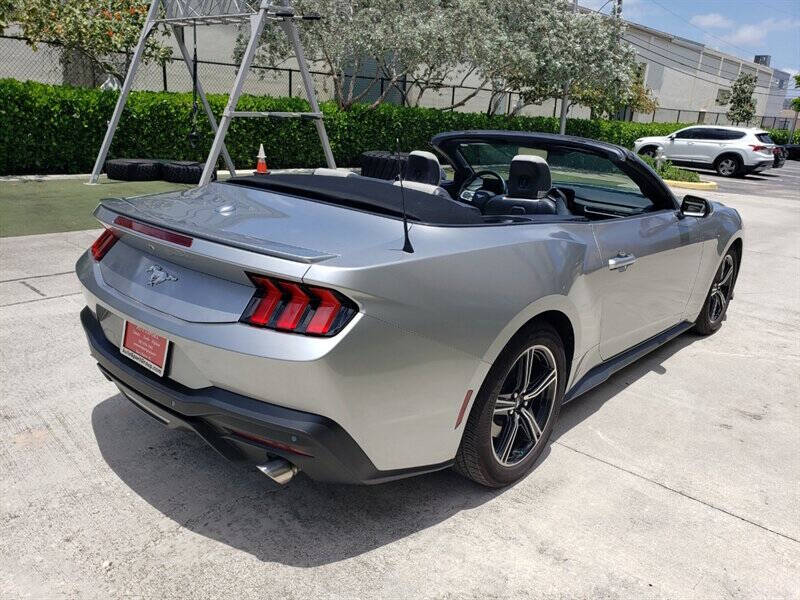 2024 Ford Mustang 3