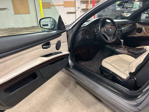 2011 BMW 3 Series 328i