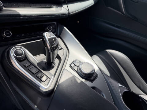 2016 BMW i8
