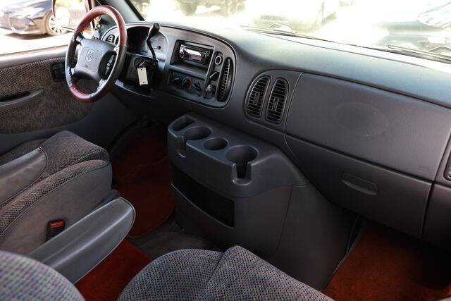 2000 Dodge Ram Van 3500 Maxi
