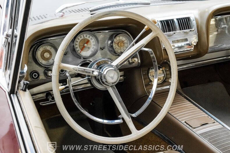 1960 Ford Thunderbird