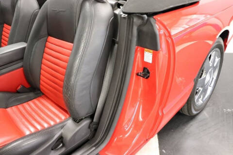 2002 Ford Thunderbird