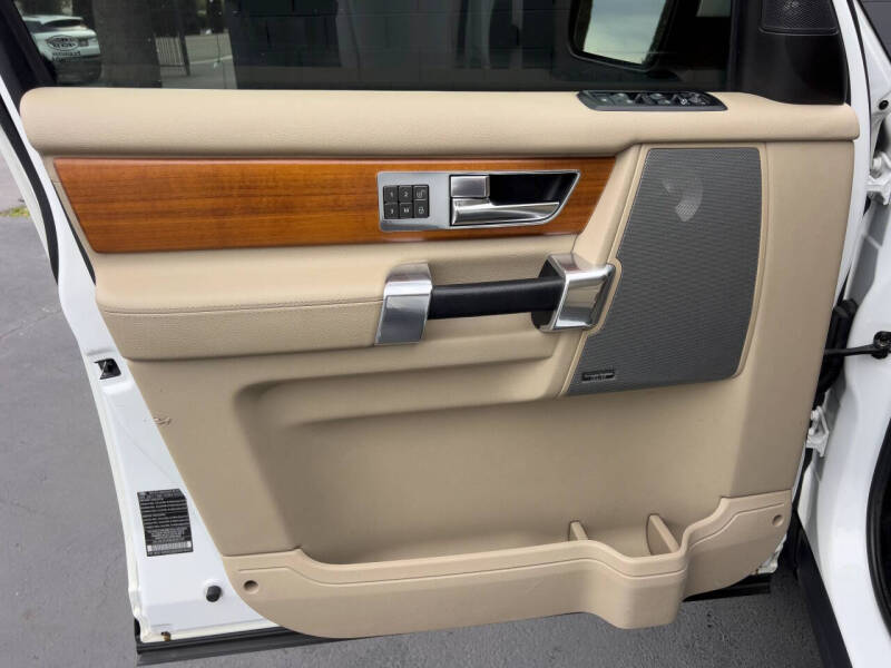 2011 Land Rover LR4