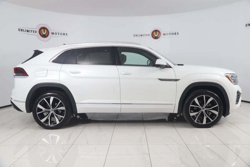 2024 Volkswagen Atlas Cross Sport SEL Premium R-Line 4Motion