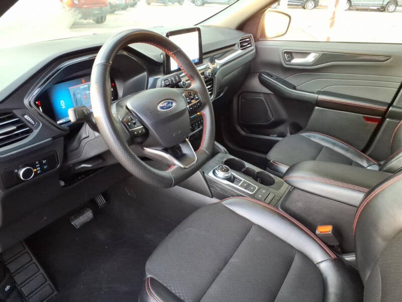 2025 Ford Escape ST-Line