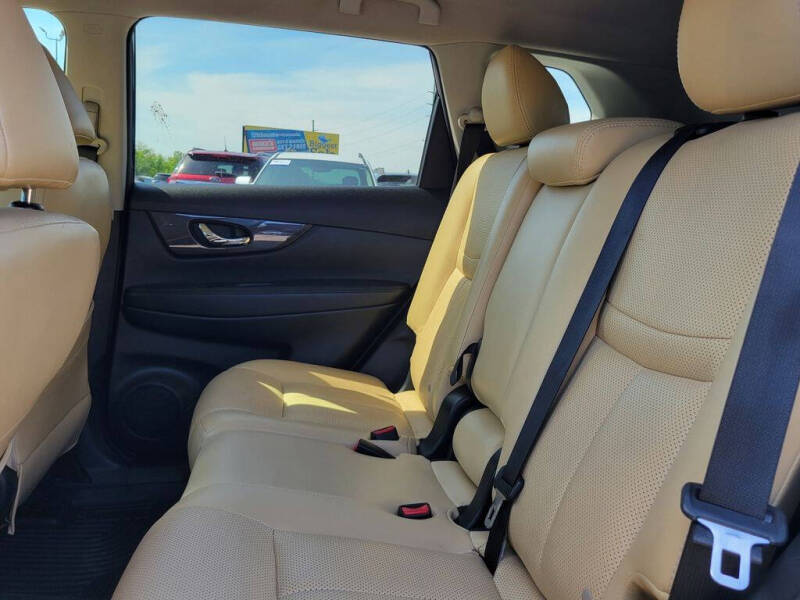 2018 Nissan Rogue SV