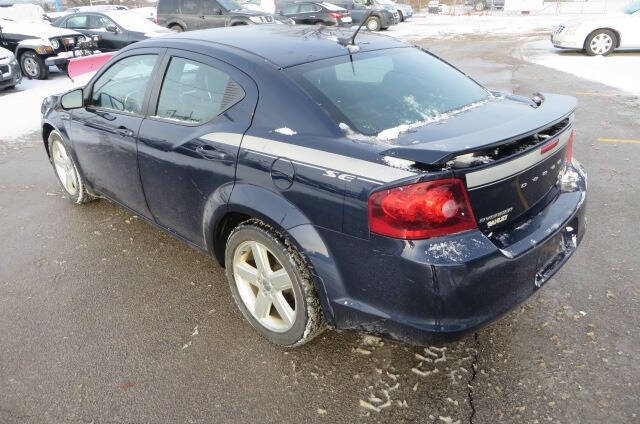 2013 Dodge Avenger SE