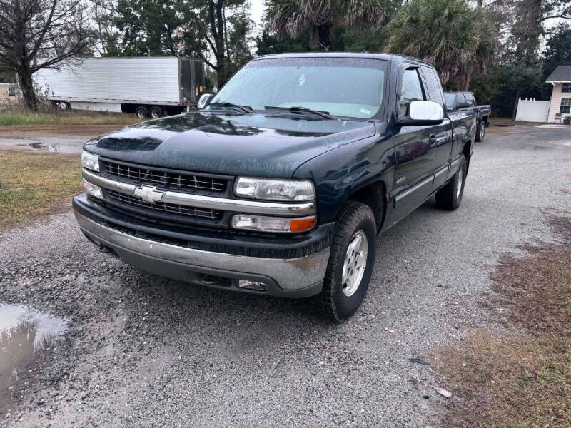 2001 Chevrolet Silverado LS's photo