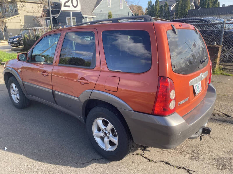 2005 Mazda Tribute s