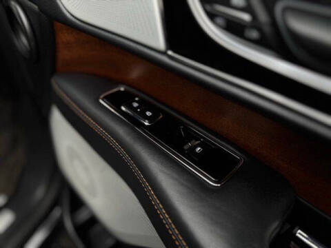 2022 Lincoln Navigator Black Label