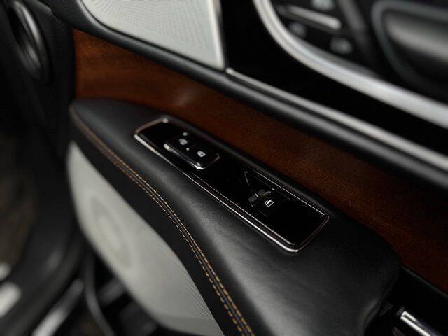 2022 Lincoln Navigator Black Label