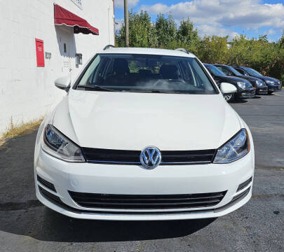 2017 Volkswagen Golf SportWagen TSI S