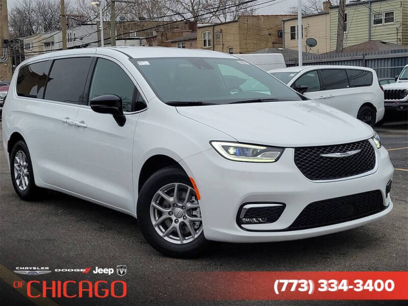 2026 Chrysler Pacifica Select