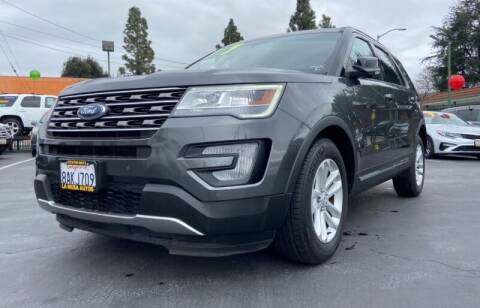 2017 Ford Explorer for sale at La Mesa Auto Sales in Huntington Park CA