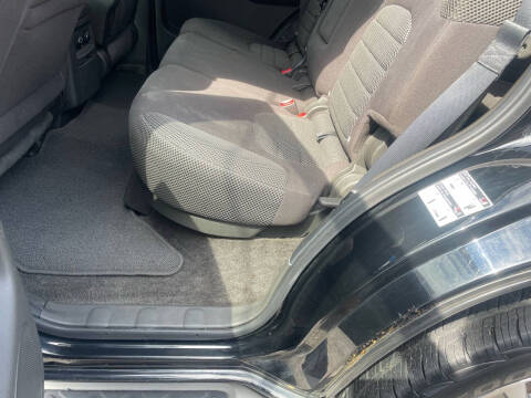 2010 Nissan Pathfinder LE