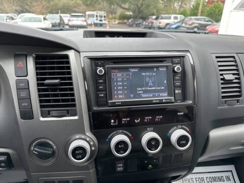 2016 Toyota Sequoia SR5