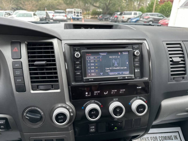 2016 Toyota Sequoia SR5