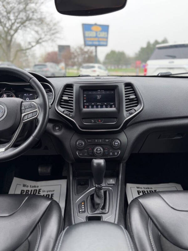 2019 Jeep Cherokee Latitude Plus