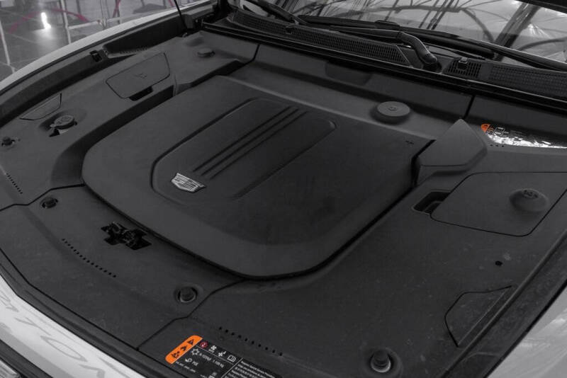 2024 Cadillac LYRIQ Luxury 3