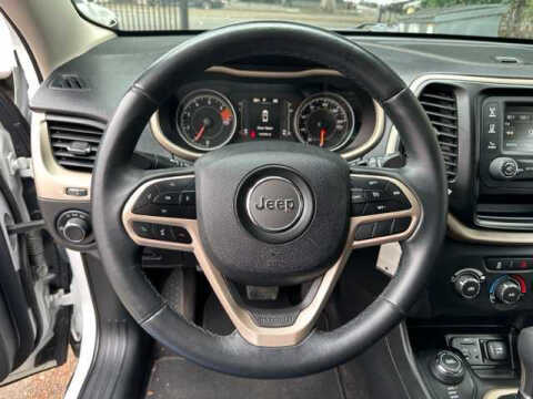 2017 Jeep Cherokee Sport Altitude