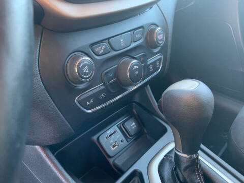 2017 Jeep Cherokee Latitude