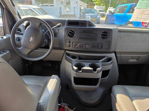 2010 Ford E-Series E-250