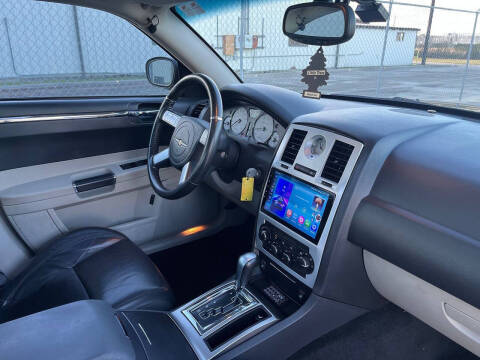 2006 Chrysler 300 SRT-8