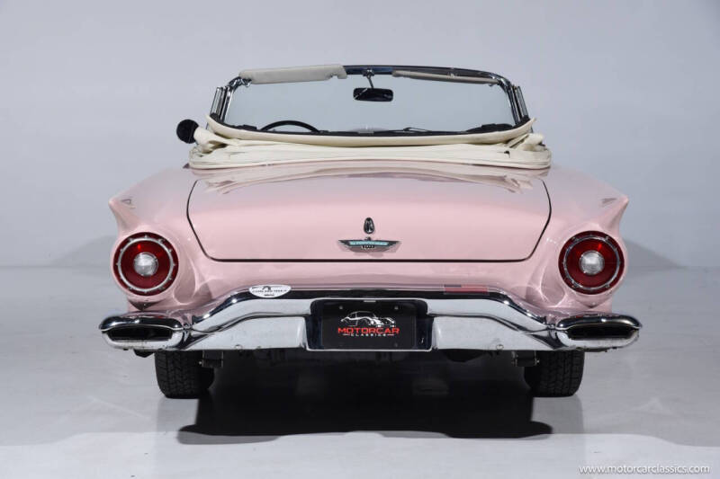 1957 Ford Thunderbird