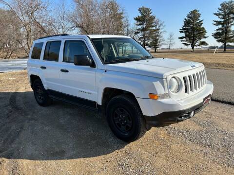 2015 Jeep Patriot for sale at BROTHERS AUTO SALES in Hampton IA