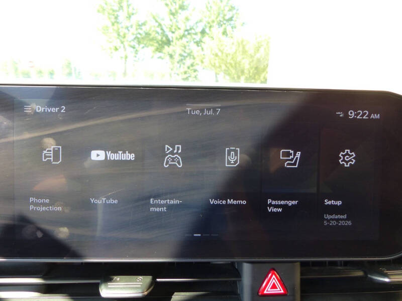 2025 Kia Carnival EX