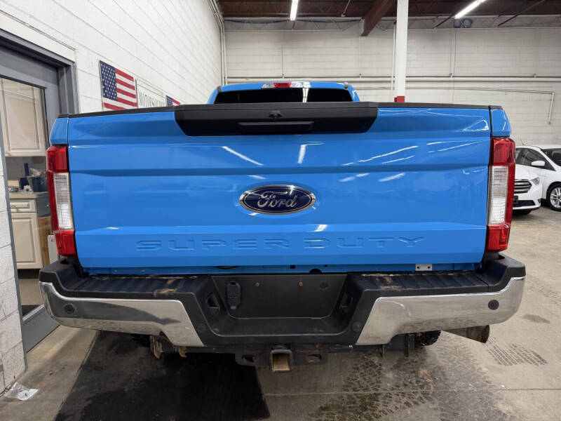 2017 Ford F-350 Super Duty XLT