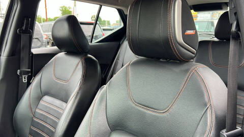 2019 Nissan Kicks SR