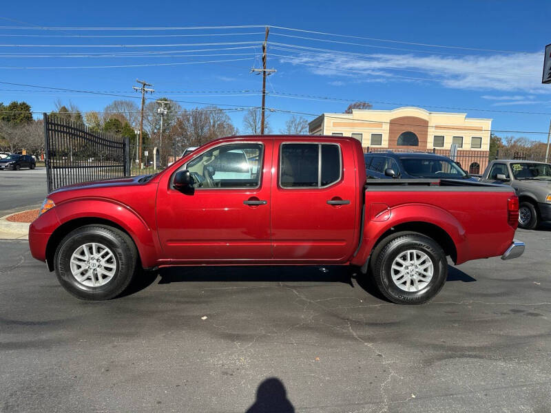 2014 Nissan Frontier SV photo 8