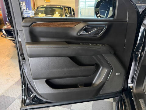 2023 Chevrolet Suburban High Country