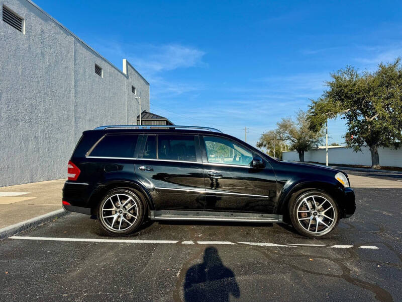 2011 Mercedes-Benz GL-Class GL 550 4MATIC